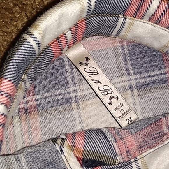 Flannel - Picture 3 of 3